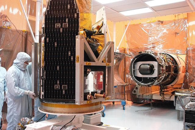 NASA image: KSC-03pd0864