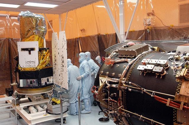NASA image: KSC-03pd0866
