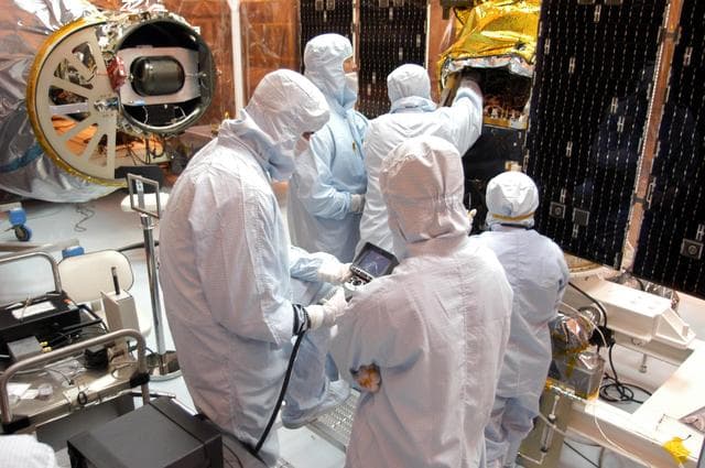 NASA image: KSC-03pd0868