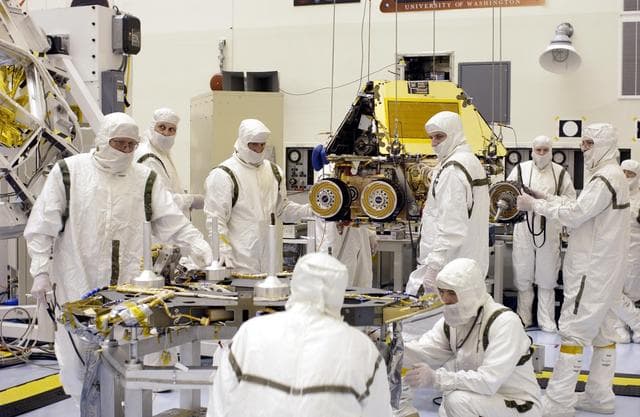NASA image: KSC-03pd0877