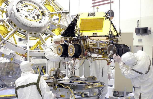 NASA image: KSC-03pd0879
