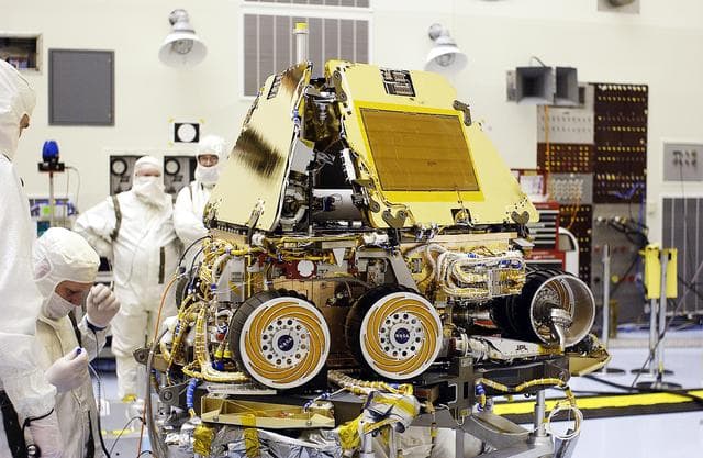 NASA image: KSC-03pd0887