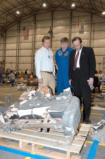 NASA image: KSC-03pd0924