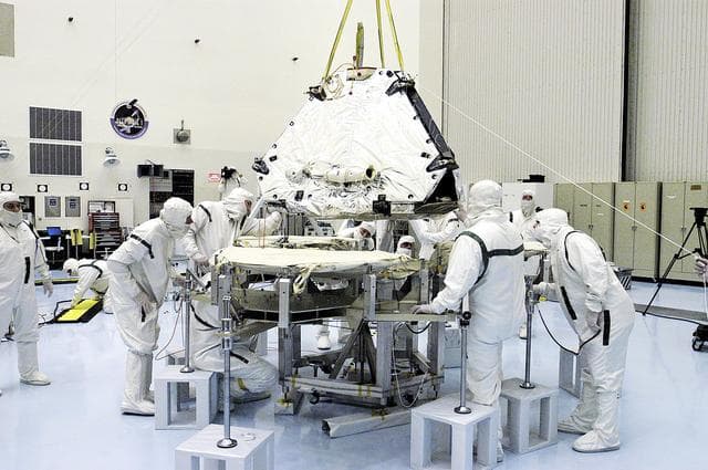 NASA image: KSC-03pd0986