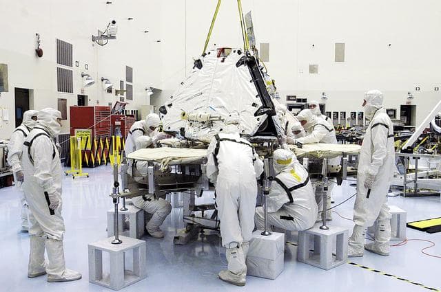 NASA image: KSC-03pd0987
