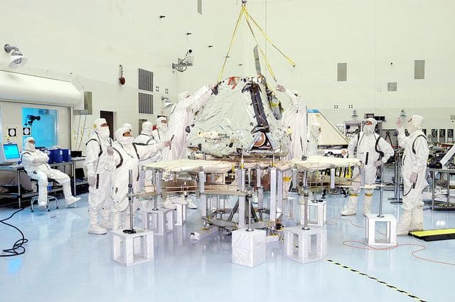 NASA image: KSC-03pd0988