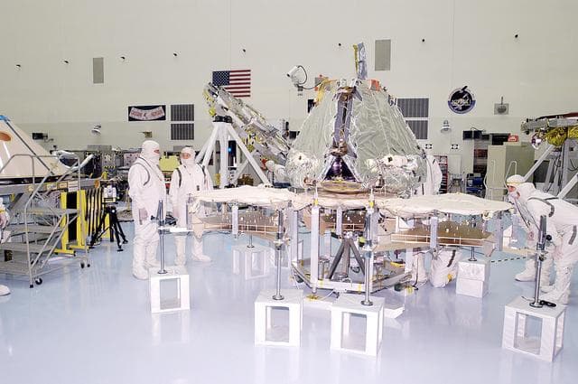 NASA image: KSC-03pd0989