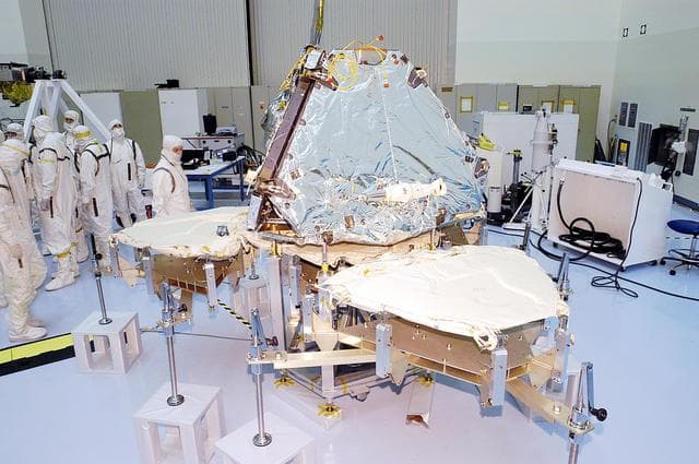 NASA image: KSC-03pd0990