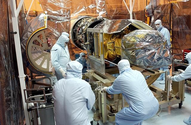 NASA image: KSC-03pd0995