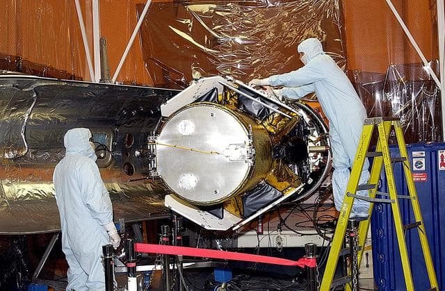 NASA image: KSC-03pd1043
