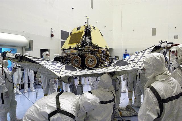 NASA image: KSC-03pd1051