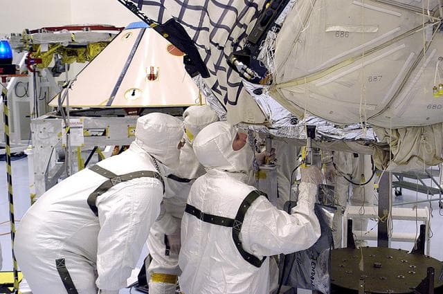 NASA image: KSC-03pd1053
