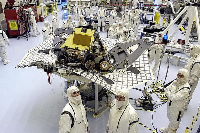 NASA image: KSC-03pd1060