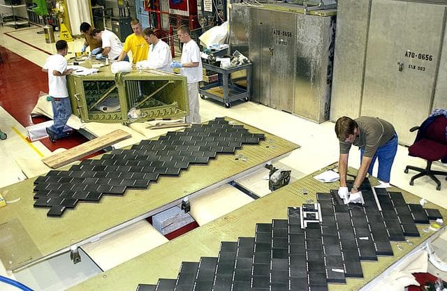 NASA image: KSC-03pd1066