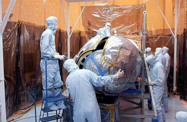 NASA image: KSC-03pd1092
