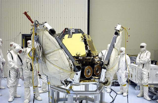 NASA image: KSC-03pd1135