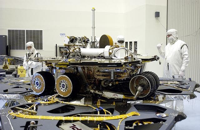 NASA image: KSC-03pd1138