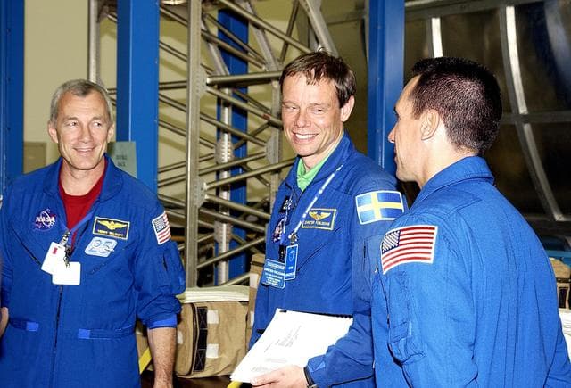 NASA image: KSC-03pd1180