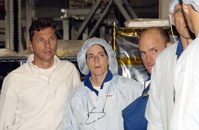 NASA image: KSC-03pd1190
