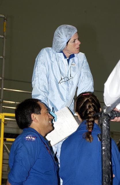 NASA image: KSC-03pd1198