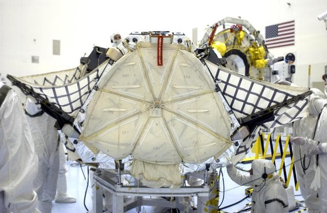 NASA image: KSC-03pd1225