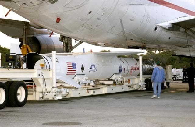 NASA image: KSC-03pd1241