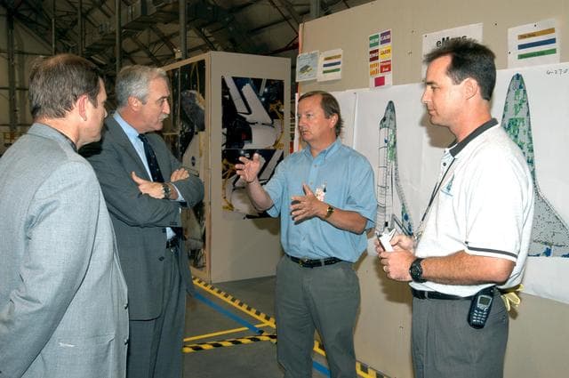NASA image: KSC-03pd1298
