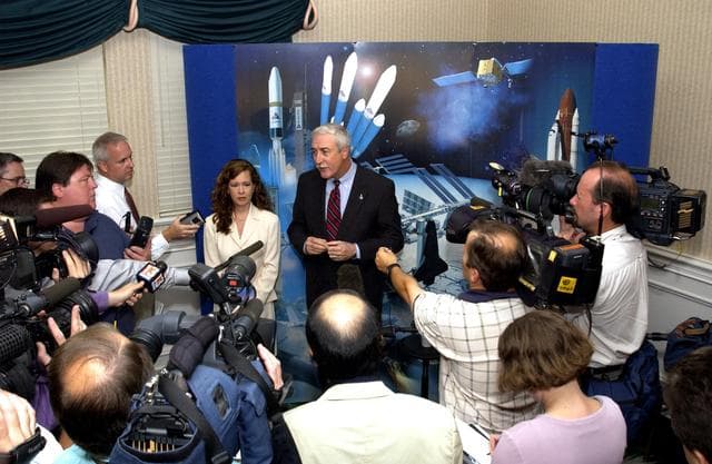 NASA image: KSC-03pd1342