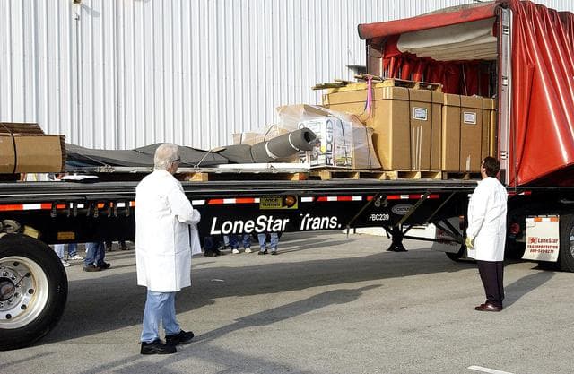 NASA image: KSC-03pd1409