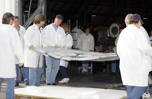 NASA image: KSC-03pd1411