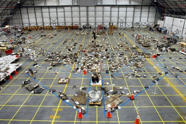 NASA image: KSC-03pd1473