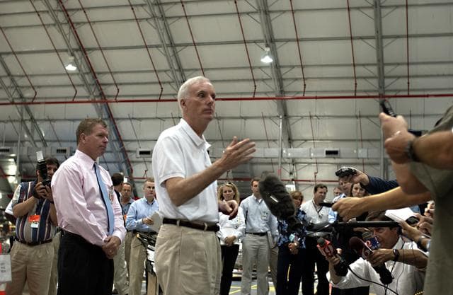 NASA image: KSC-03pd1639
