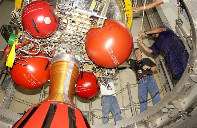 NASA image: Delta II - SIRTF Lift and Mate