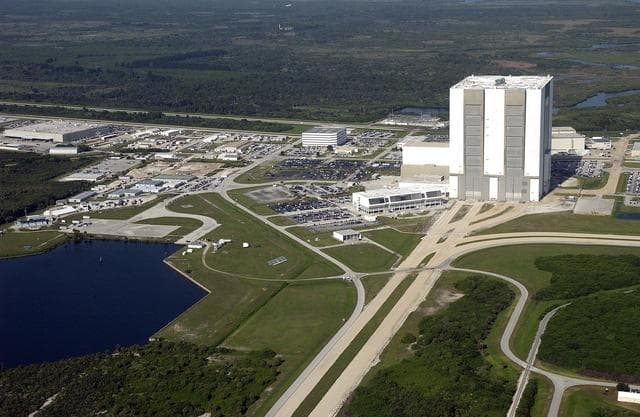 NASA image: KSC-03pd2223