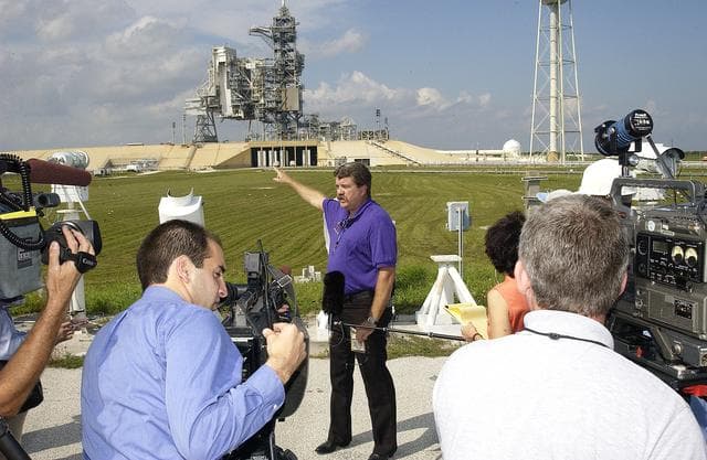 NASA image: Presentation on Improved Tracking Cameras