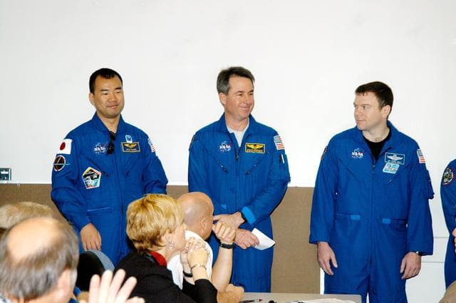NASA image: KSC-04pd0377