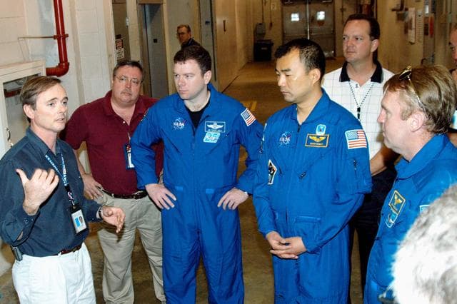NASA image: KSC-04pd0381