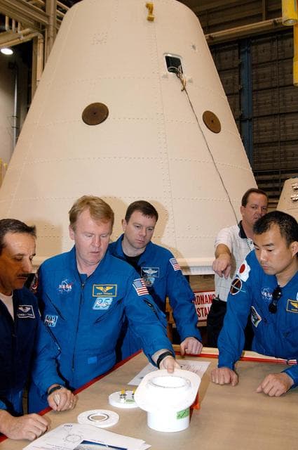 NASA image: KSC-04pd0400