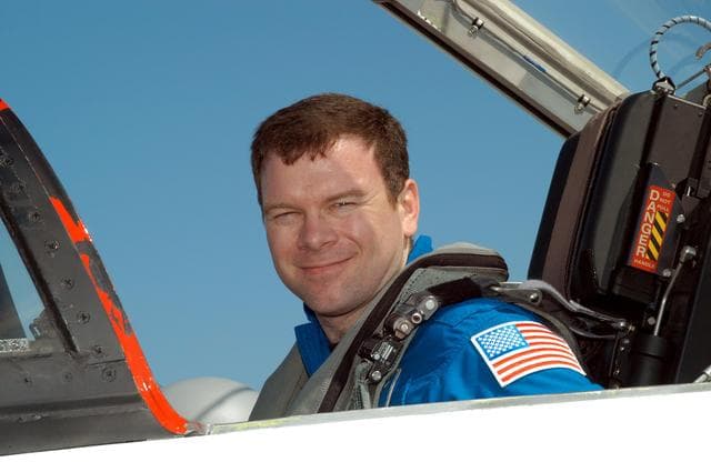 NASA image: KSC-04pd0407