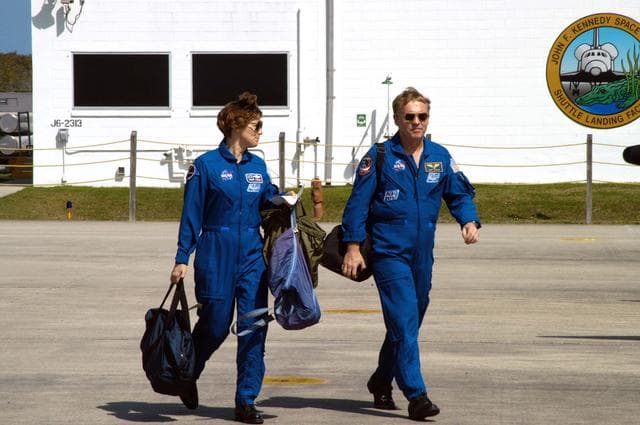 NASA image: KSC-04pd0409