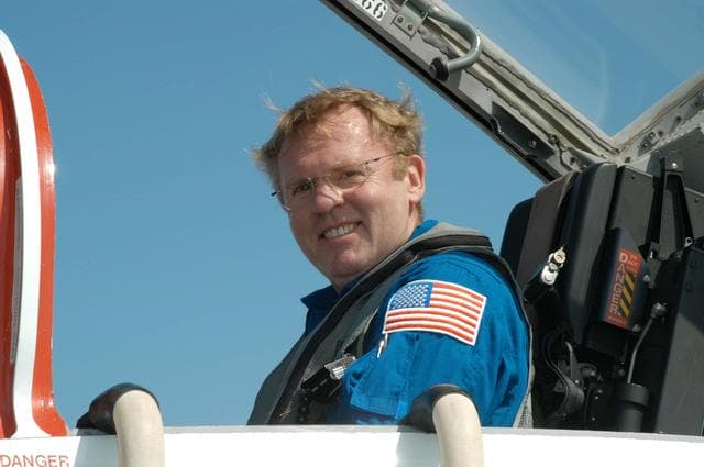 NASA image: KSC-04pd0410