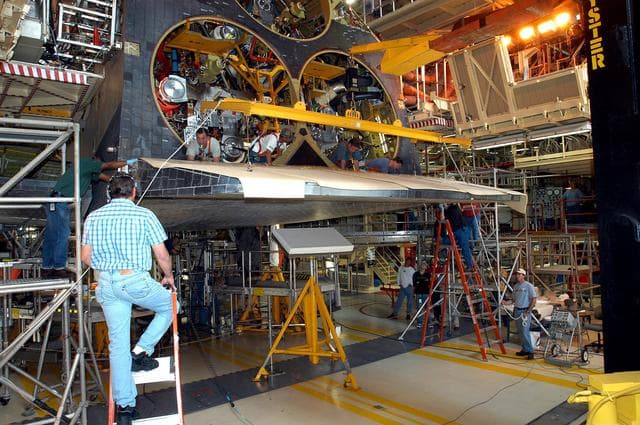 NASA image: KSC-04pd0462