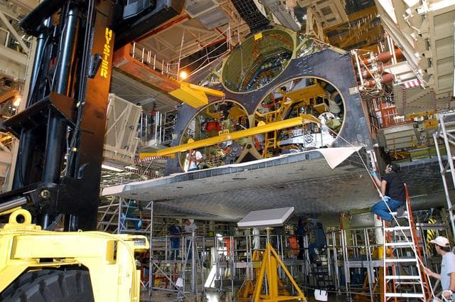 NASA image: KSC-04pd0464