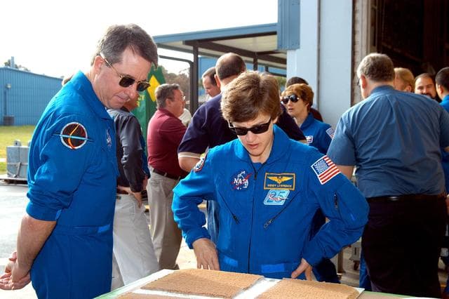 NASA image: KSC-04pd0521