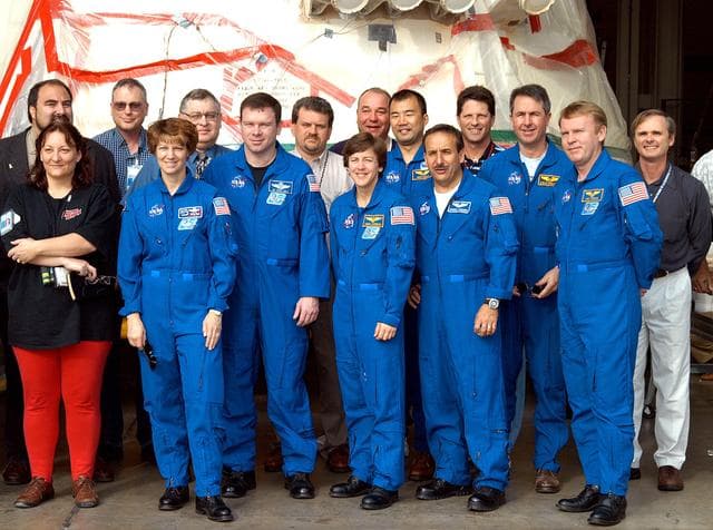 NASA image: KSC-04pd0524