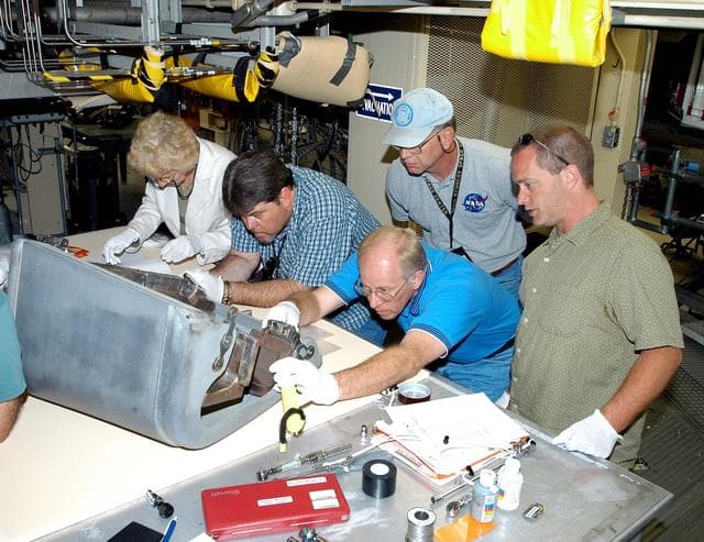 NASA image: KSC-04pd0531