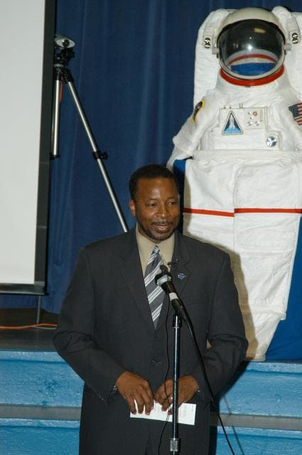 NASA image: KSC-04pd0556