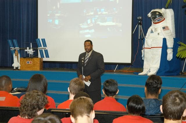 NASA image: KSC-04pd0557