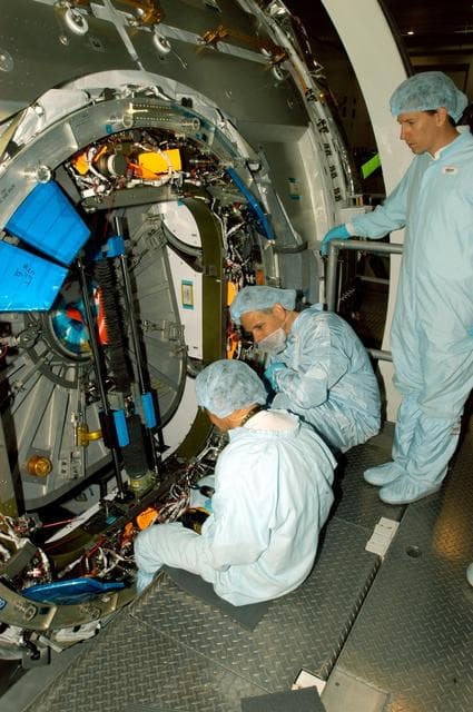 NASA image: KSC-04pd0632