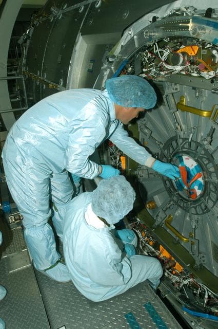 NASA image: KSC-04pd0636